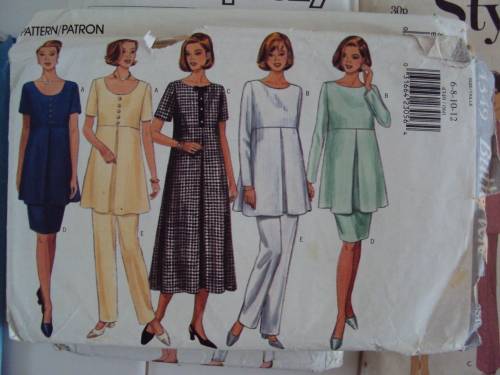 JOB LOT "HH" Elegant Maternity dresses tops, slacks 6 x sewing patterns (cut, not checked)