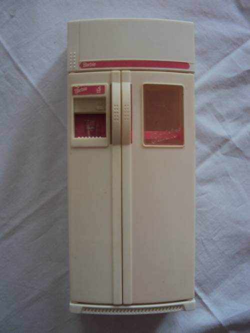 Vintage Barbie doll fridge 1994 Mattel with extras, no shelves inside fridge