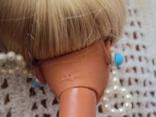 GORGEOUS VINTAGE BARBIE DOLL IN BIKINI WITH EXTRA GOLD TOP & SKIRT LONG SILKY SMOOTH HAIR