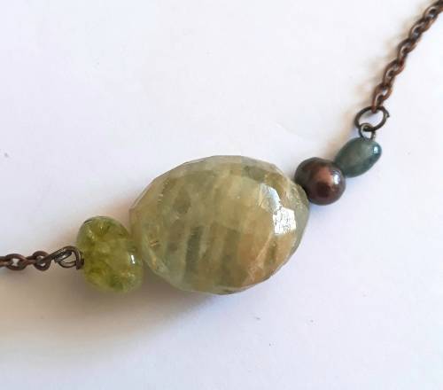 MARYKAY -  AQUAMARINE NECKLACE WITH FRESHWATER PEARLS, APATITE AND QUARTZ