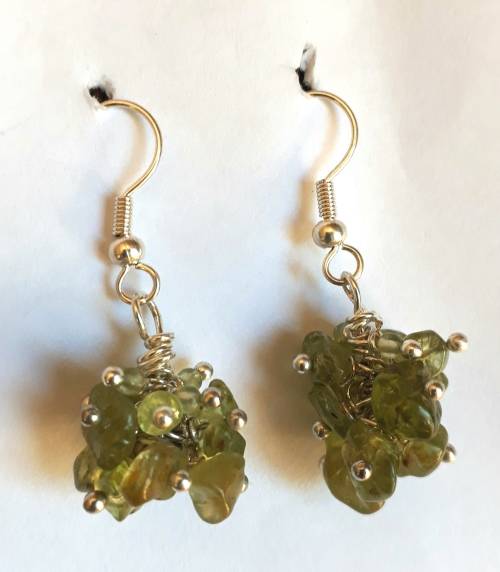 MARYKAY - NATURAL PERIDOT CLUSTER GEMSTONE EARRINGS - AUGUST BIRTHSTONE