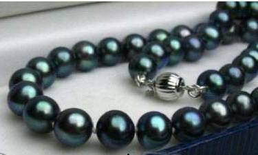 MARYKAY - NATURAL JAPANESE AKOYA SALTWATER PEARL NECKLACE