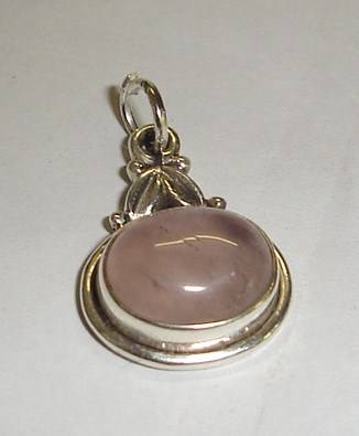 MARYKAY - LOVELY OVAL ROSE QUARTZ .925 STERLING SILVER PENDANT