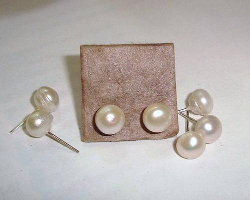 MARYKAY - PEARLS & PEARLS 8mm WHITE CULTURED FRESHWATER PEARL STUD EARRINGS CP