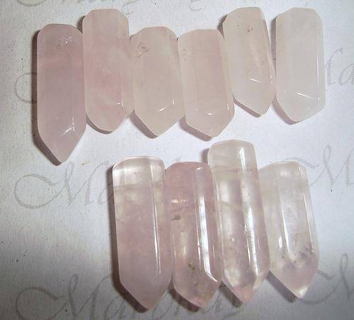 MARYKAY - LOVELY ROSE QUARTZ POINTS - THE LOVE STONE