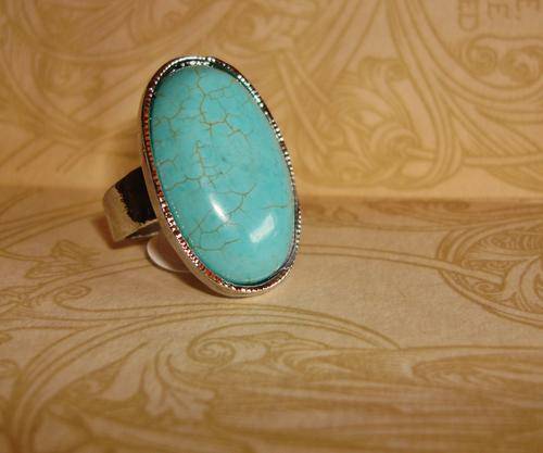 MARYKAY - TERRIFIC TURQUOISE COCKTAIL/DRESS GEMSTONE RING - CRAFTED IN INDIA