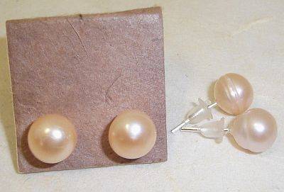 MARYKAY - PEARLS & PEARLS 8mm APRICOT CULTURED FRESHWATER PEARL STUD EARRINGS CP