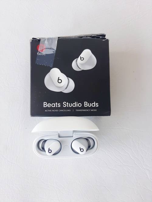 Beats Studio buds