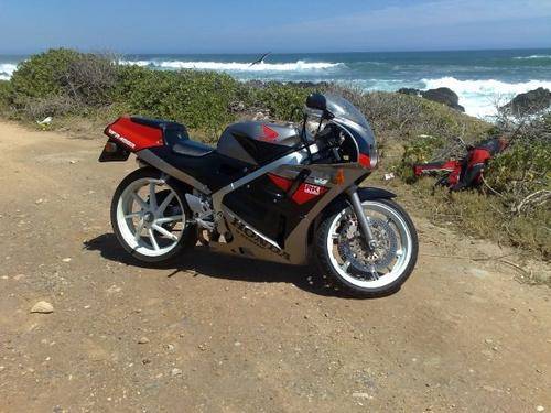 Honda VFR 400  *** Great Condition*** Super Fast***0 - 100km/h in 4 seconds***