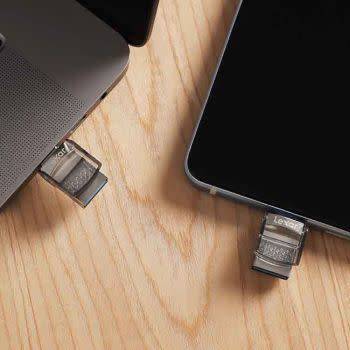 Lexar 32GB JumpDrive Dual Drive D35c USB 3.0 Type-C ***WOW***