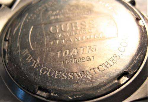 GUESS WATERPRO WATCH WITH ORIGINAL STRAP- UNTESTED