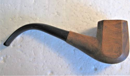 OLD PIPE BY UNKNOWN MAKER IN VERY GOOD CONDITION