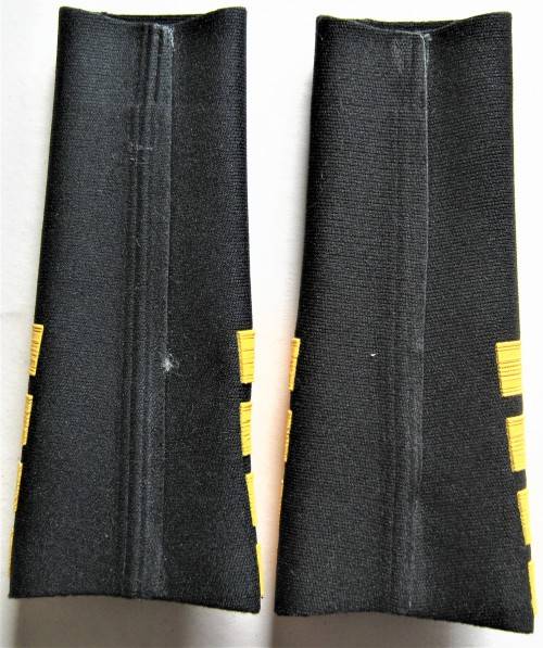 OLD S.A. NAVY CAPTAINS SLIP ON SHOULDER STRAPS IN VERY GOOD CONDITION