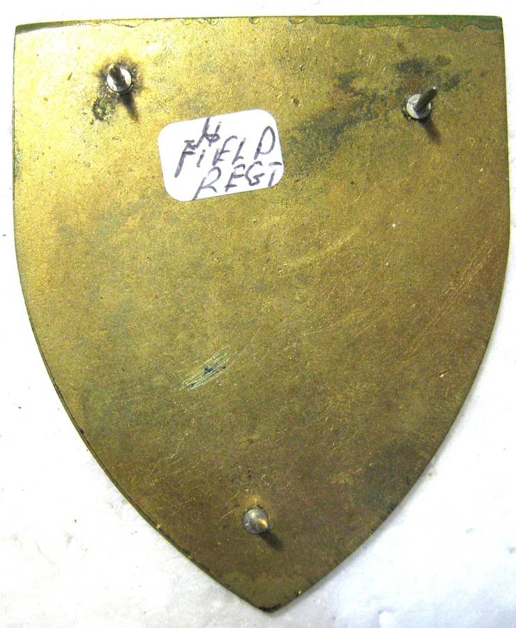 4 FIELD REGIMENT FLASH WITH PINS IN GOOD CONDITION