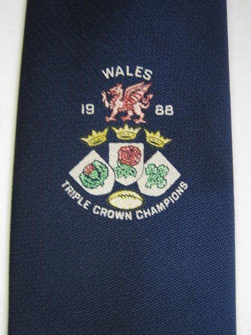 1988 WALES TRIPLE CROWN CHAMPIONS TIE - Good condition