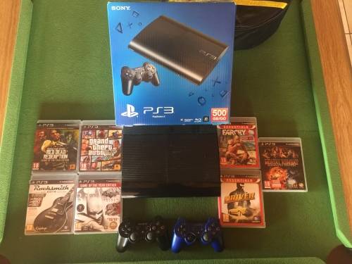 500 GB PlayStation 3 with 7 games and 2 controlllers