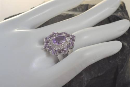 GORGEOUS COLOUR! GENUINE BRAZILIAN  AMETHYST AND CZ 925 SILVER RING SIZE 8.75