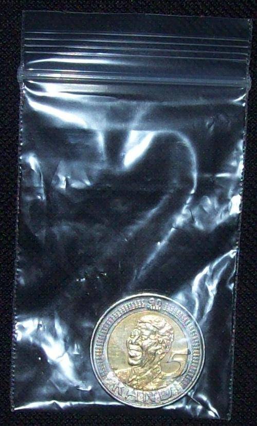 !!!  90 th BIRTHDAY MANDELA R5 COINS - IN ZIP LOCK BAGS !!