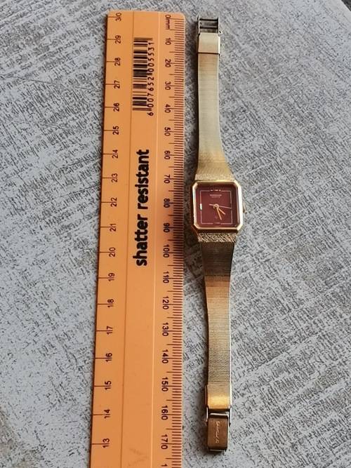 SAMSUNG GOLD PLATED SWISS WATCH IN EXCELLENT WORKING CONDITION