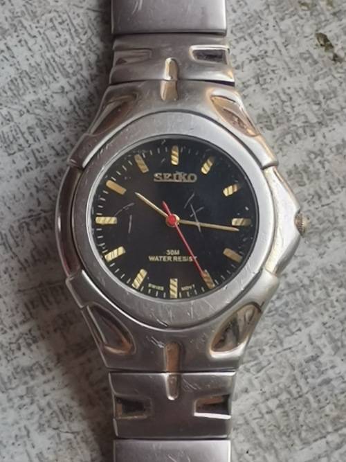 SEIKO MENS WATCH IN EXCELLENT WORKING CONDITION