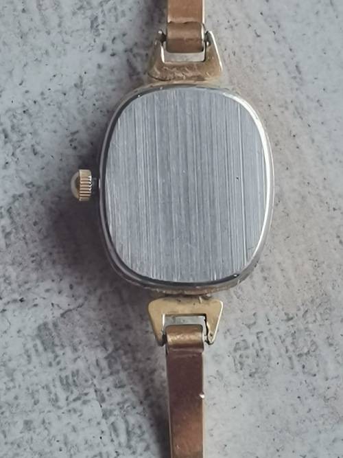VINTAGE LADIES DELFIN EDOX GOLD PLATED QUARTZ WATCH IN EXCELLENT WORKING CONDITION