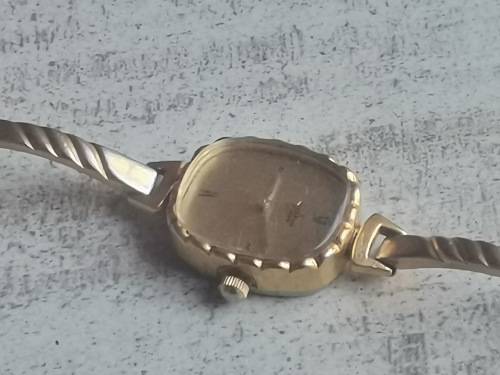 VINTAGE LADIES DELFIN EDOX GOLD PLATED QUARTZ WATCH IN EXCELLENT WORKING CONDITION