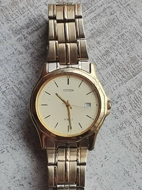 MENS GOLD PLATED CITIZEN WATCH IN EXCELLENT WORKING CONDITION