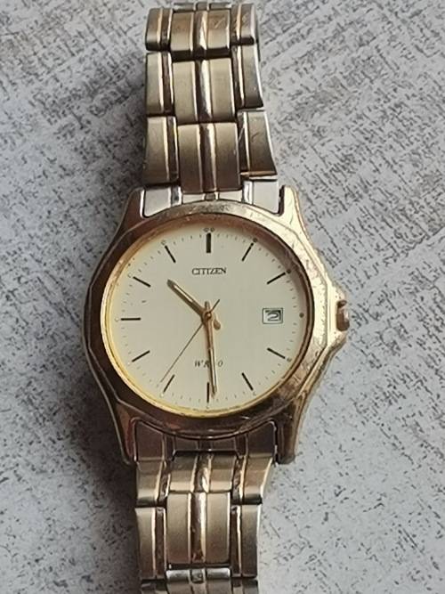 MENS GOLD PLATED CITIZEN WATCH IN EXCELLENT WORKING CONDITION