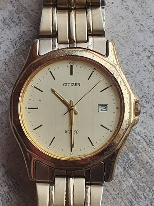 MENS GOLD PLATED CITIZEN WATCH IN EXCELLENT WORKING CONDITION