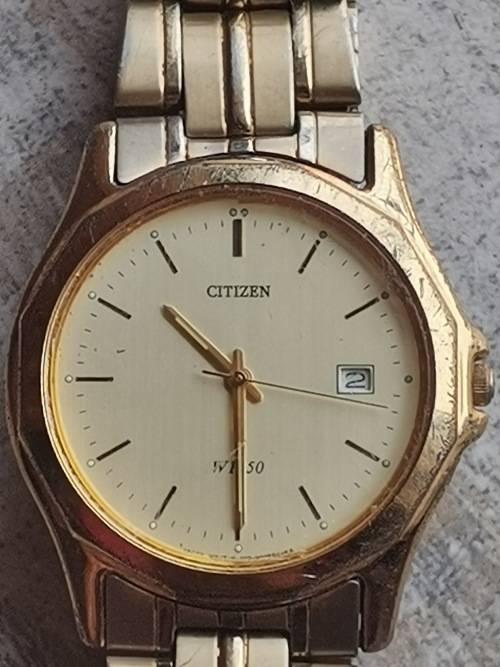 MENS GOLD PLATED CITIZEN WATCH IN EXCELLENT WORKING CONDITION
