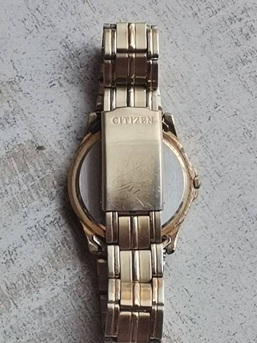 MENS GOLD PLATED CITIZEN WATCH IN EXCELLENT WORKING CONDITION