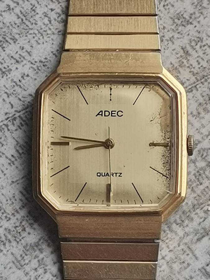 MENS VINTAGE ADEC GOLD PLATED WATCH IN EXCELLENT WORKING CONDITION