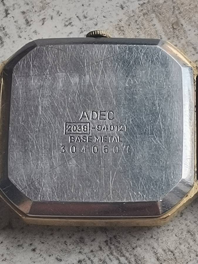 MENS VINTAGE ADEC GOLD PLATED WATCH IN EXCELLENT WORKING CONDITION