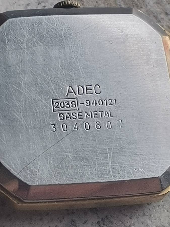 MENS VINTAGE ADEC GOLD PLATED WATCH IN EXCELLENT WORKING CONDITION