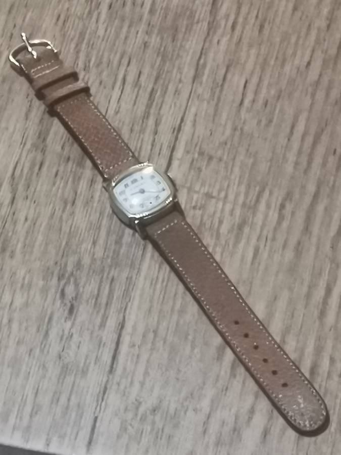 LADIES VINTAGE MID-CENTURY CHALET 10K RGP GOLD AUTOMATIC WATCH IN EXCELLENT WORKING CONDITION