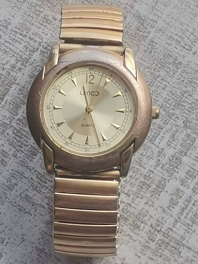 MENS VINTAGE LANCO WATCH IN EXCELLENT WORKING CONDITION