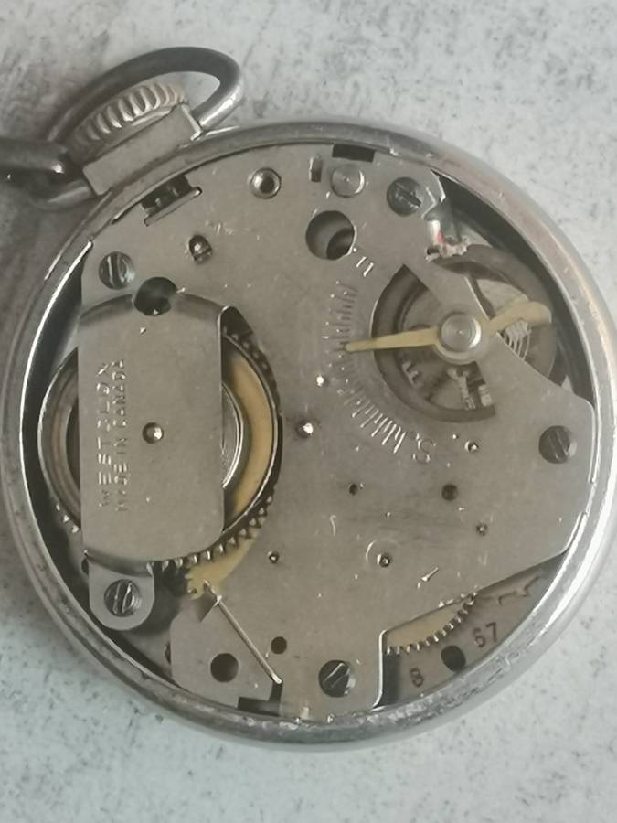 VINTAGE WESTCLOX ZOBO POCKET WATCH WITH SUB-SECONDS MADE IN CANADA IN EXCELLENT WORKING CONDITION