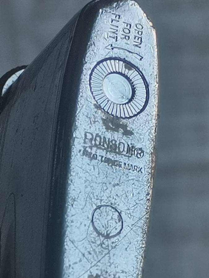 VINTAGE RONSON LIGHTER