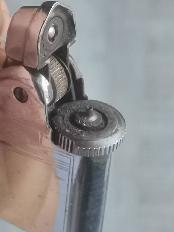 VINTAGE RONSON LIGHTER