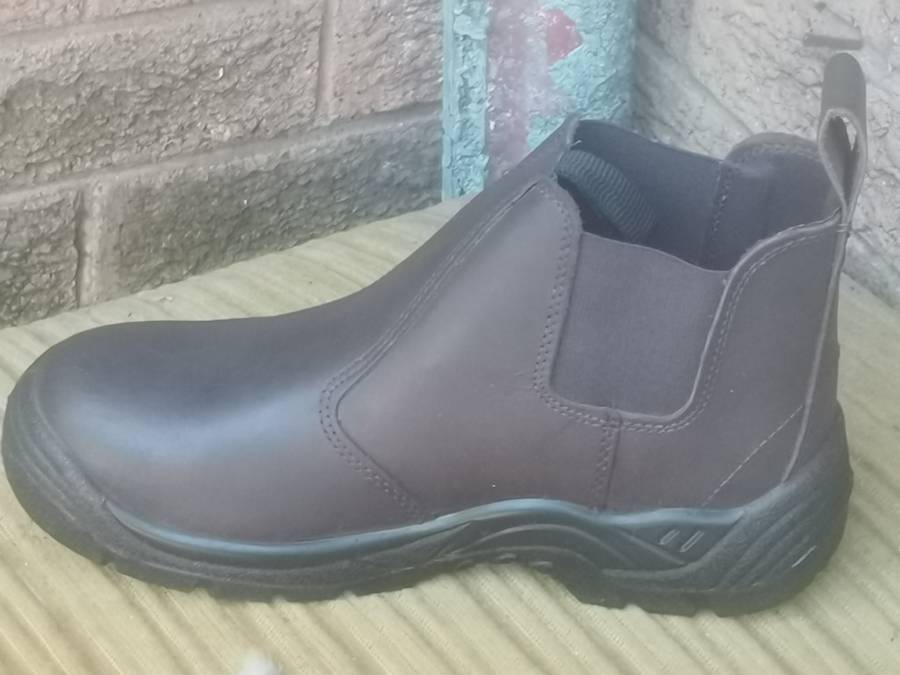 INKUNZI MENS SAFETY BOOT SIZE 6 - NEW IN BOX