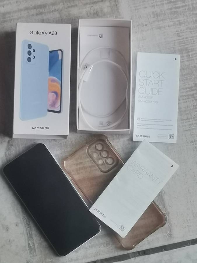 SAMSUNG GALAXY A23 DUAL SIM CELLPHONE WITH BOX AND ACCESSORIES
