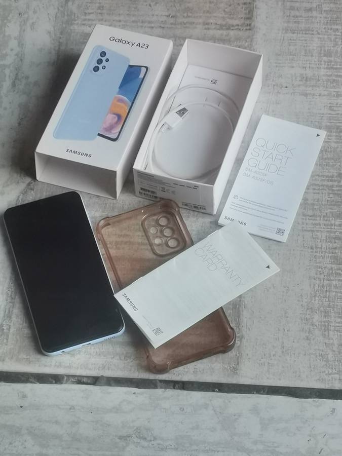 SAMSUNG GALAXY A23 DUAL SIM CELLPHONE WITH BOX AND ACCESSORIES