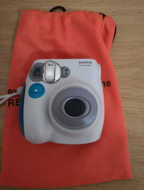 Fujifilm Instax 7s Mini + 10 pack instant photos