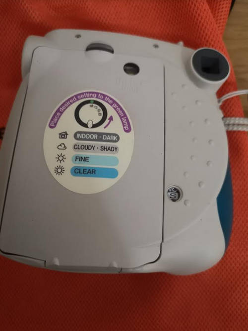 Fujifilm Instax 7s Mini + 10 pack instant photos