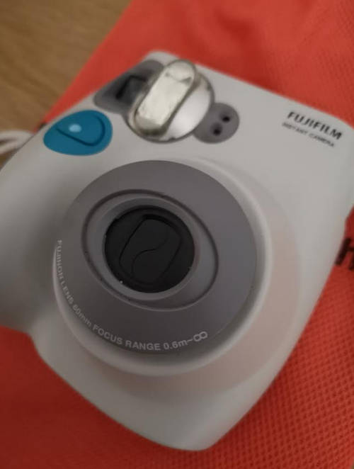 Fujifilm Instax 7s Mini + 10 pack instant photos