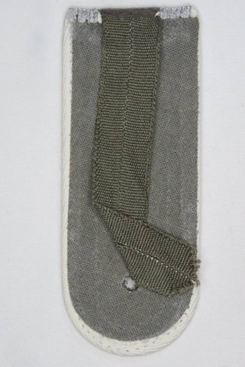 1 Pair DDR East German Unterfeldwebel Shoulder Boards Rank Epaulettes, Infantry