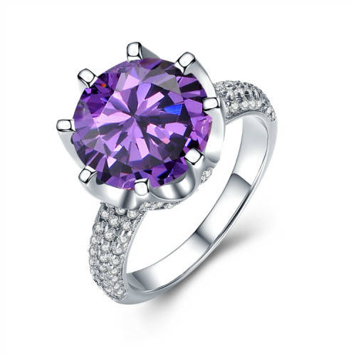 Amazing 6 carat Round cut Simulated Diamond Ring. Size 9.