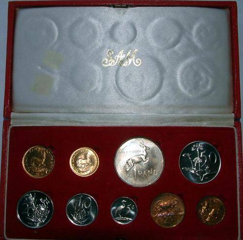 ***1968 Long Proof Set with Gold Coins in SAM case!!!