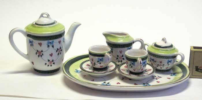 Stunning miniature Tea set