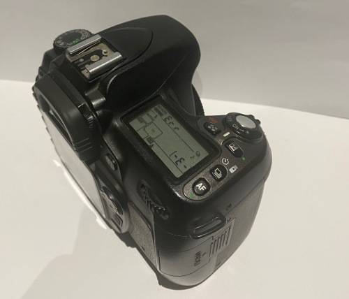 ***Nikon D80 SLR Camera ***Battery ***Please Read